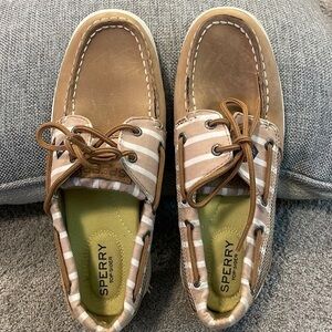 GC Sperry Tan / White Stripe Leather Boat Shoe - Size 6.5